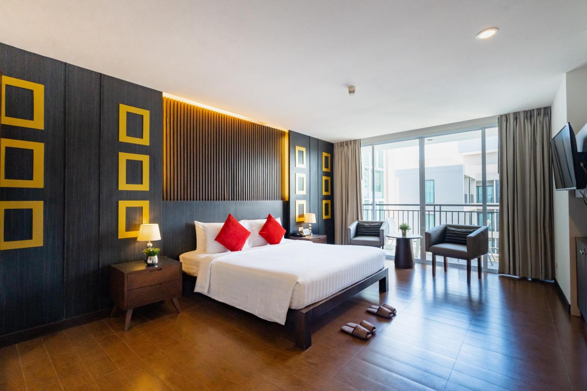 Hotel J Pattaya Exterior photo